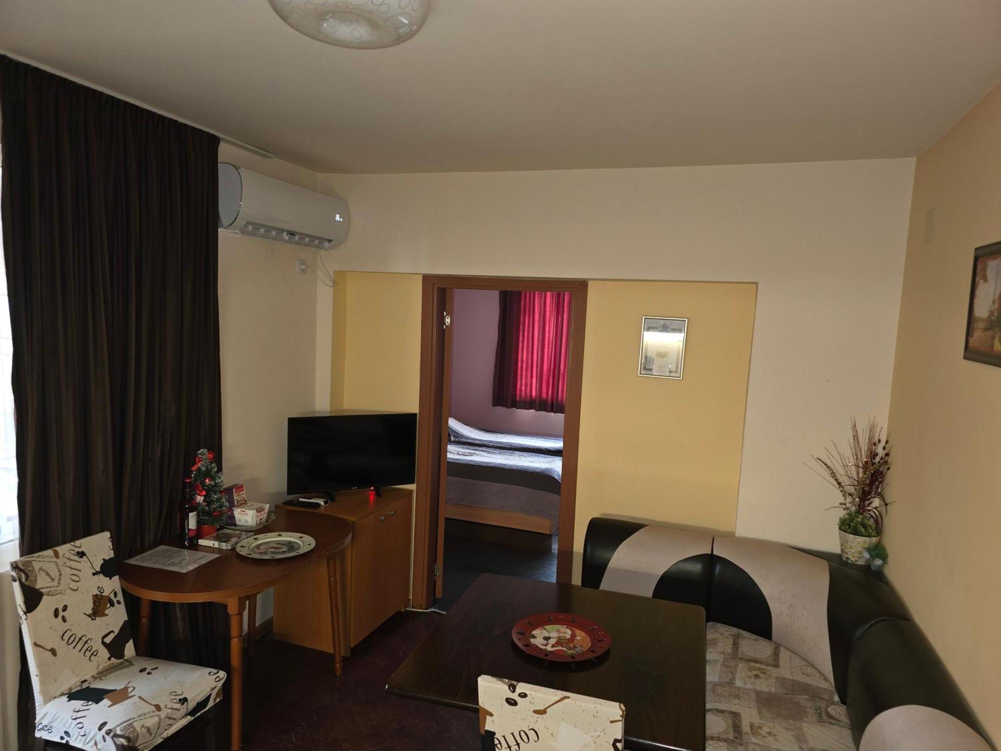 Comfort Apartment Vt Veliko Tŭrnovo Exterior photo