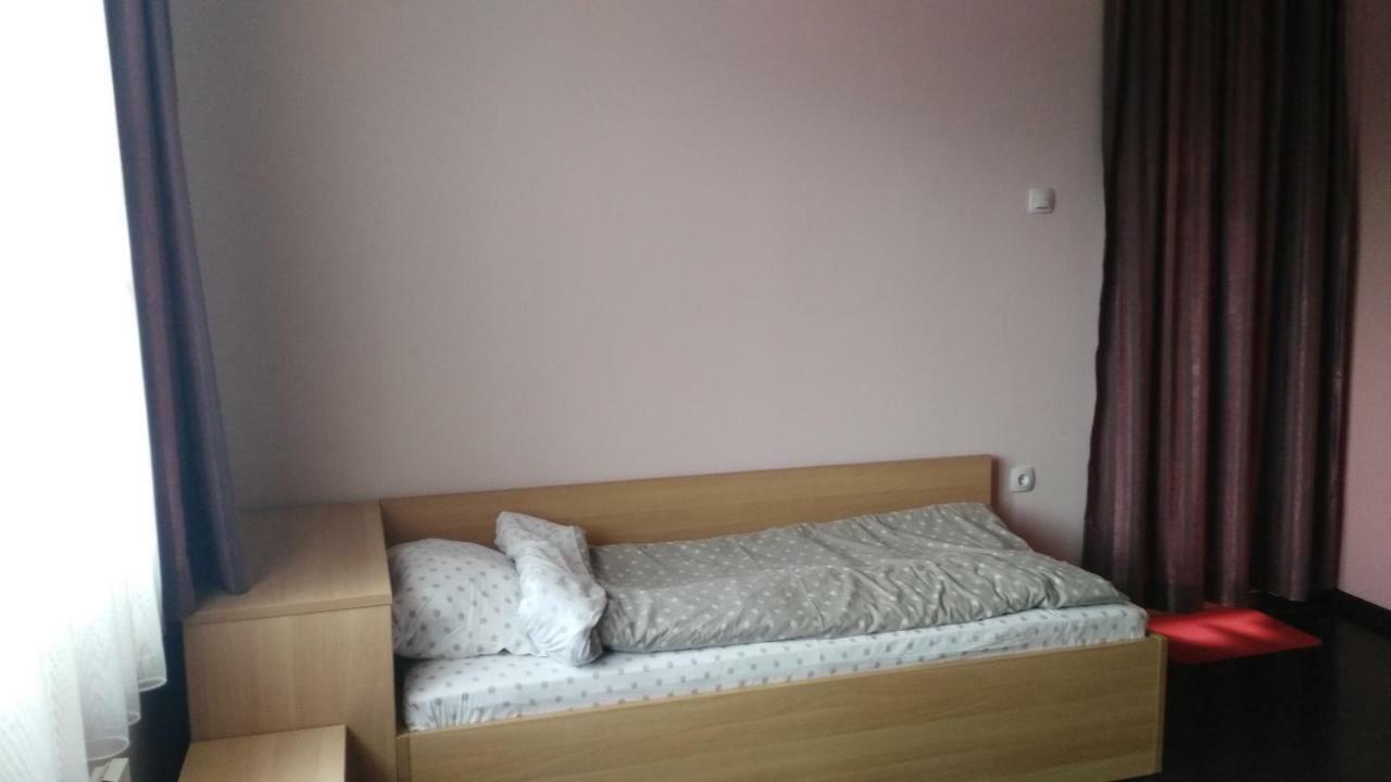 Comfort Apartment Vt Veliko Tŭrnovo Exterior photo