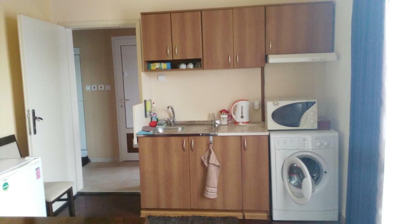 Comfort Apartment Vt Veliko Tŭrnovo Exterior photo