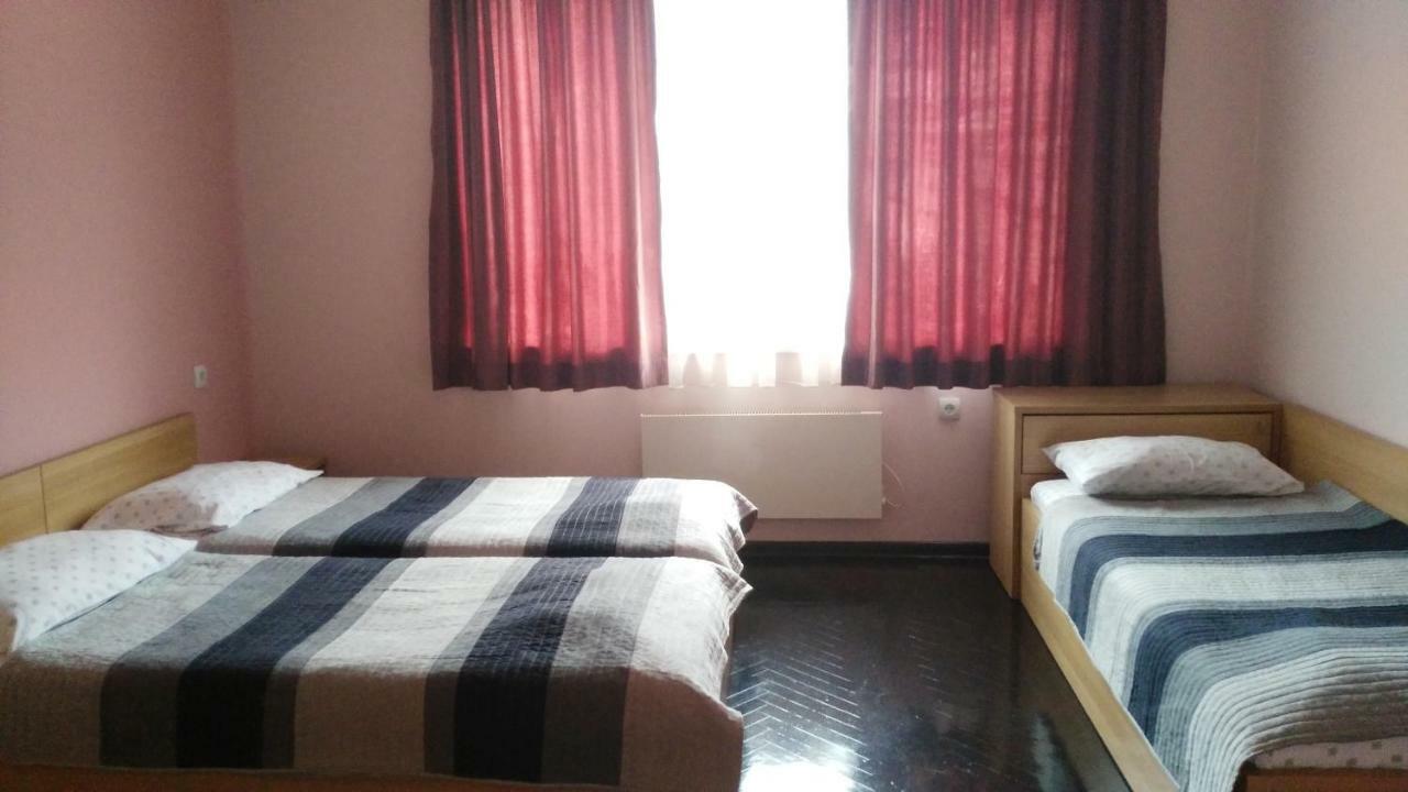 Comfort Apartment Vt Veliko Tŭrnovo Exterior photo
