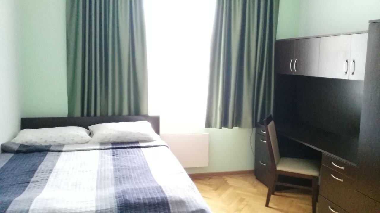 Comfort Apartment Vt Veliko Tŭrnovo Exterior photo