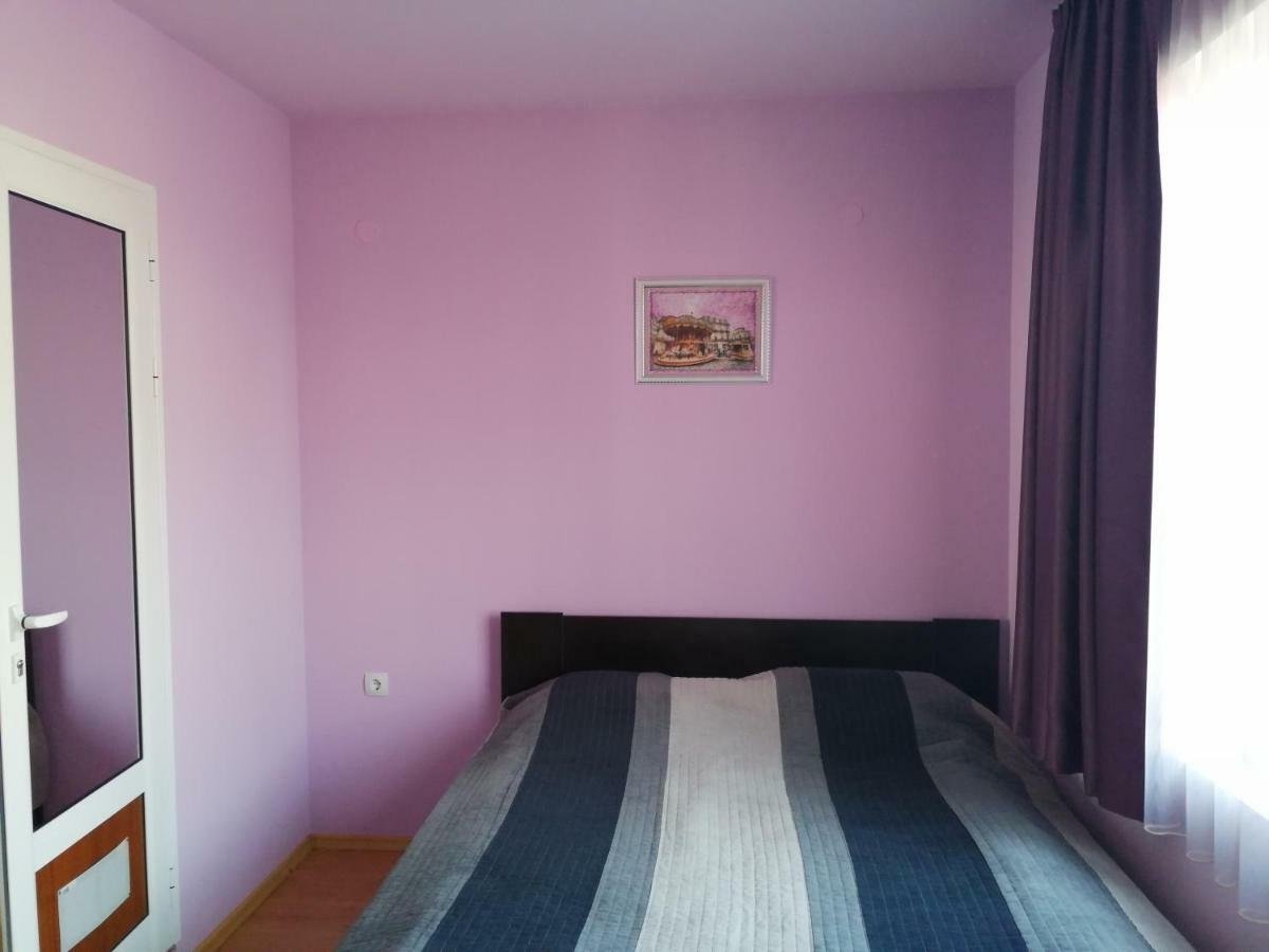 Comfort Apartment Vt Veliko Tŭrnovo Exterior photo