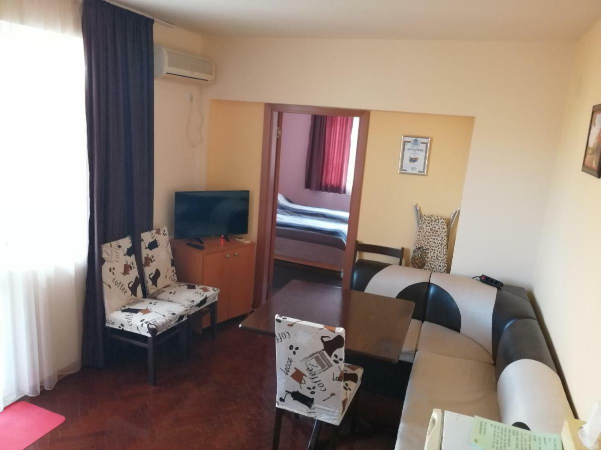 Comfort Apartment Vt Veliko Tŭrnovo Exterior photo