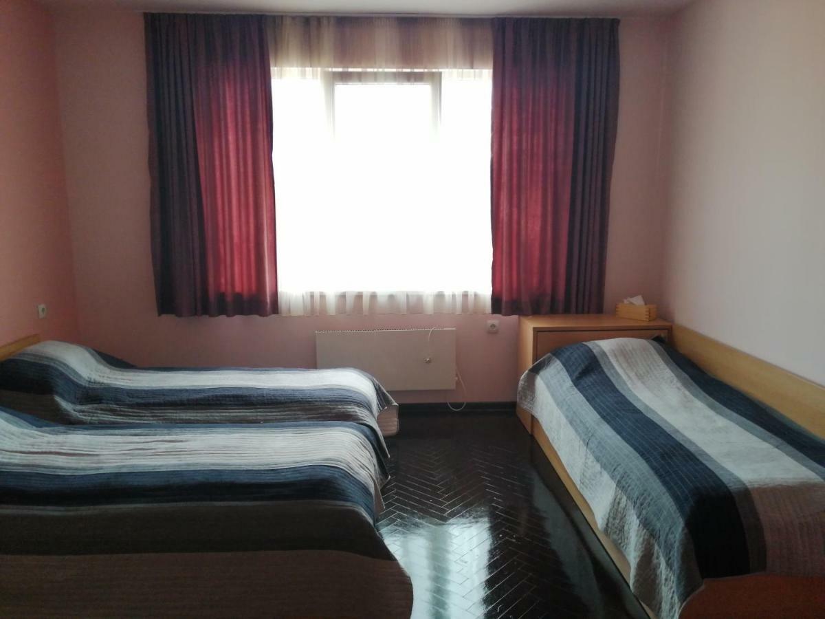 Comfort Apartment Vt Veliko Tŭrnovo Exterior photo